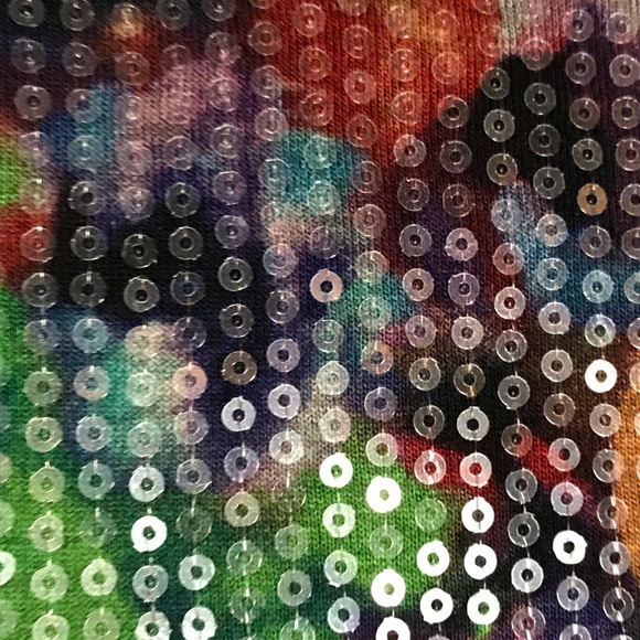 Crosby. Size L. Sequin front with design - Picture 2 of 4